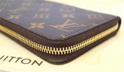 how long does a louis vuitton wallet last|Louis Vuitton wallet price list.